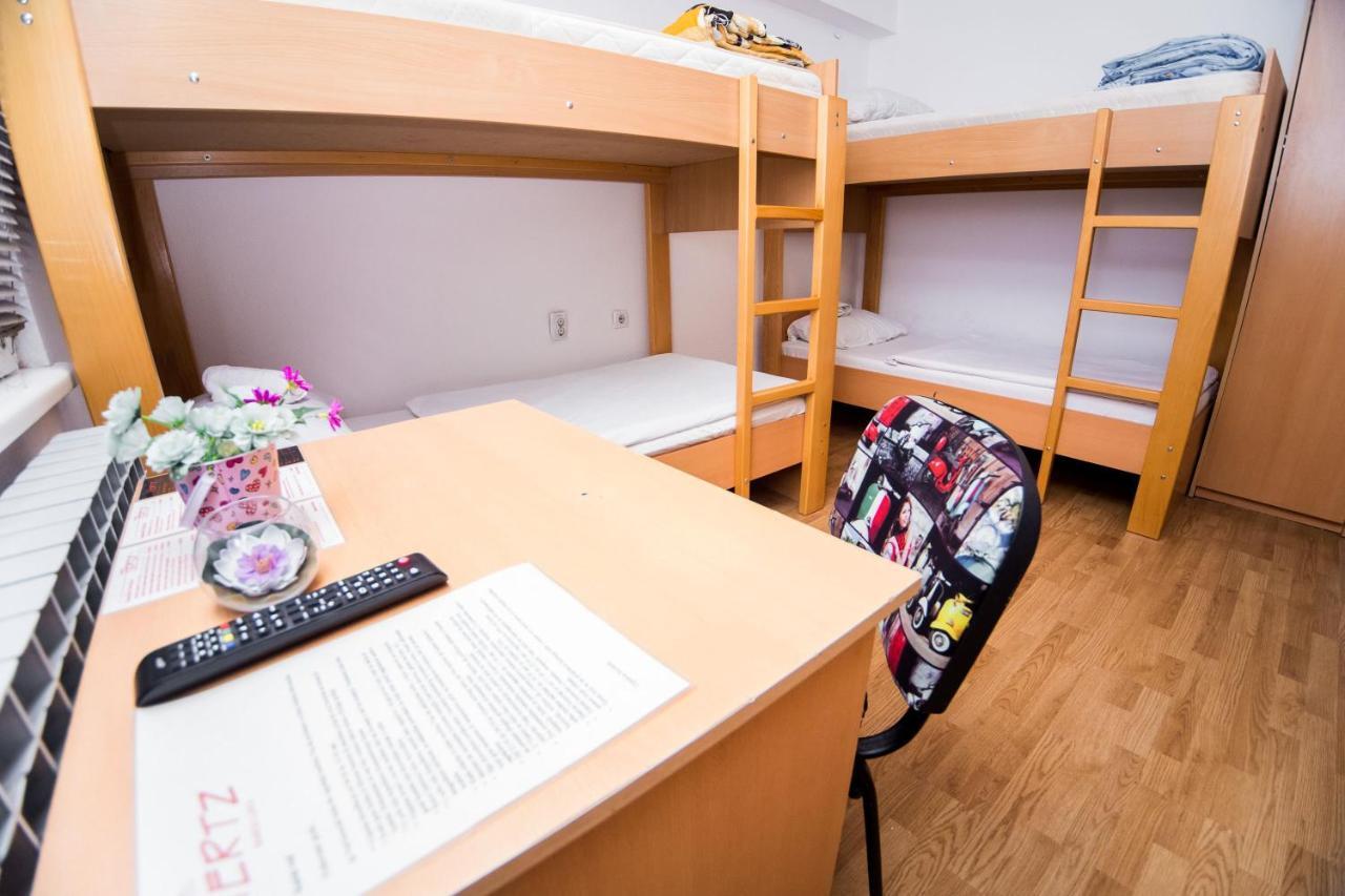 Hostel Herz Баня-Лука Экстерьер фото